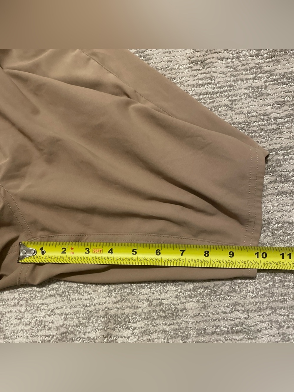 Under Armour Hybrid Tech HeatGear Shorts Brown Mens Size 36 Loose Lightweight - Picture 5 of 9